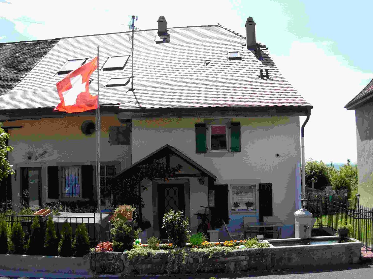 Bel appartement situé dans un bâtiment historique à Villars-le-Comte