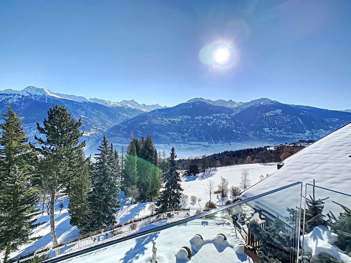 Découvrez le sommet du luxe à Crans-Montana