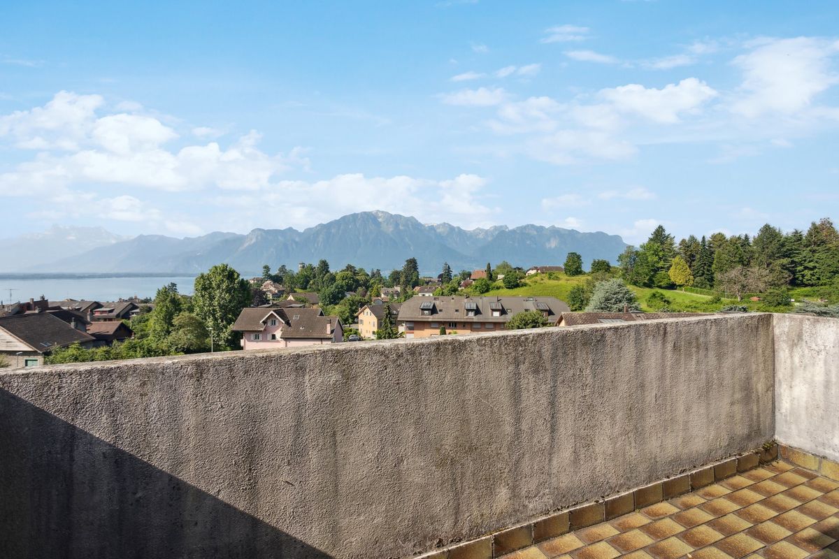 “Cadre de vie idéal pour cette villa individuelle avec magnifique vue lac” - Photo de présentation