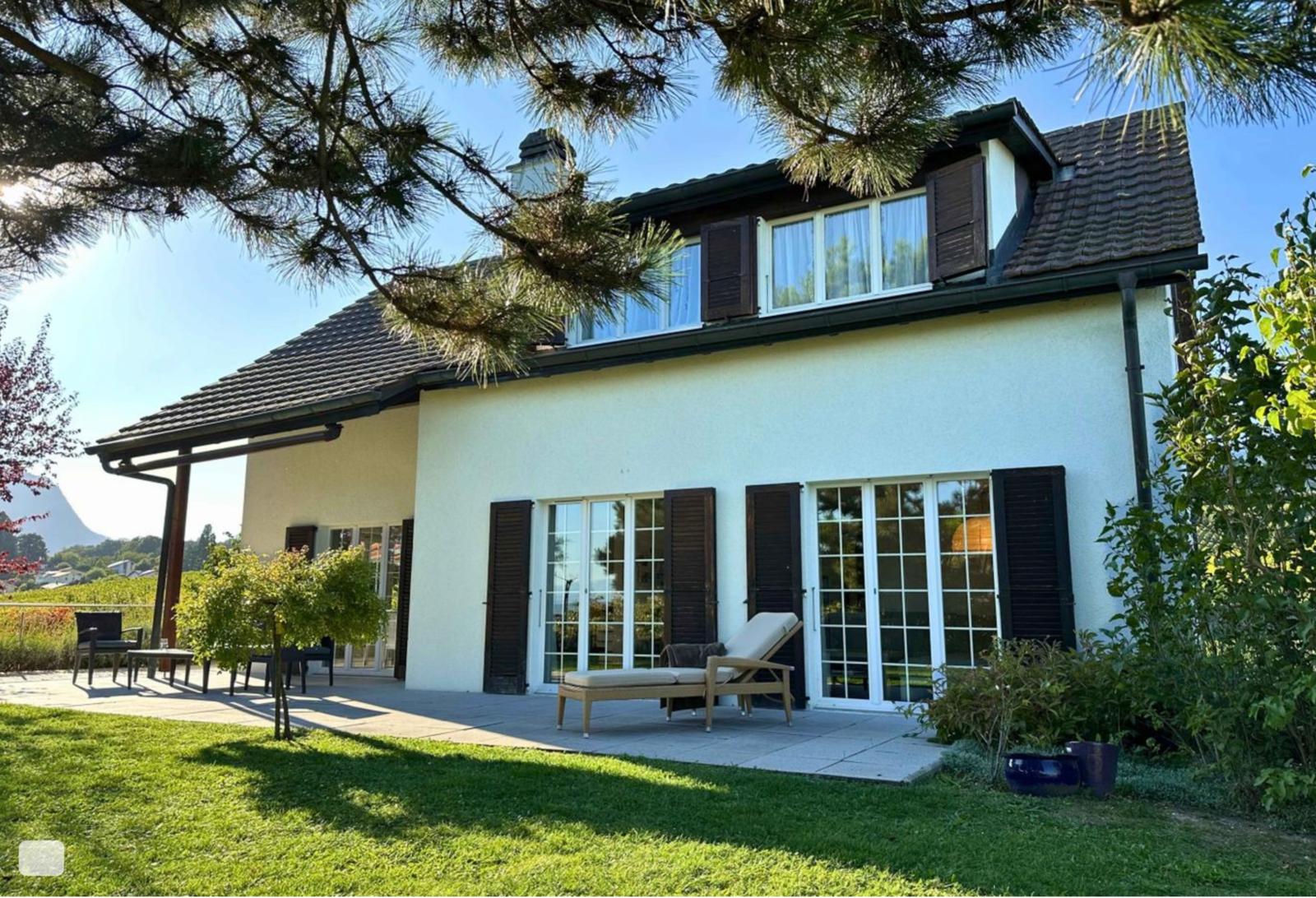 Villa individuelle, vue sur le lac au cœur des vignes - Photo de présentation