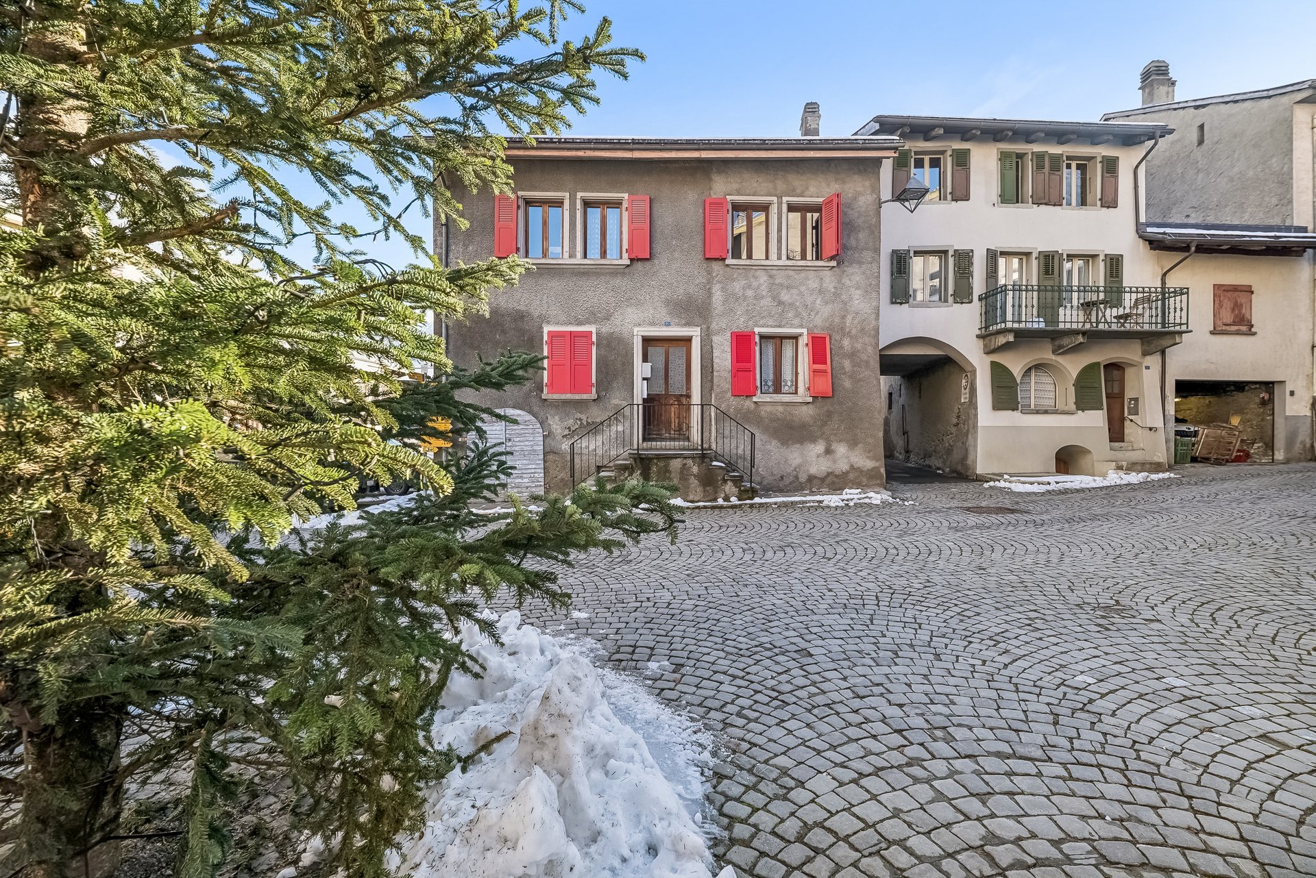 backbone_586666-a_007_web_2025-11-28-163234