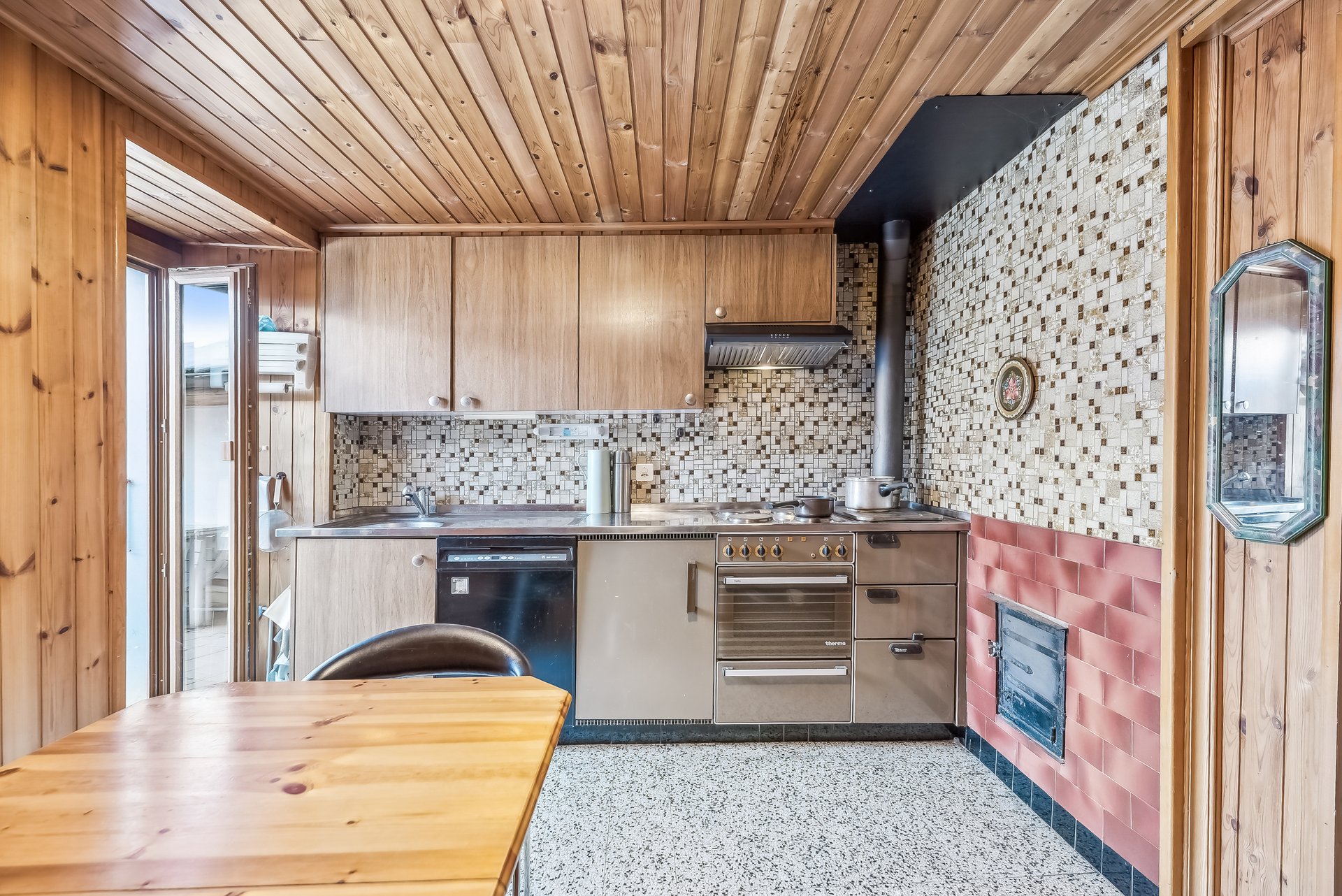 backbone_586666-a_043_web_2025-11-28-163234