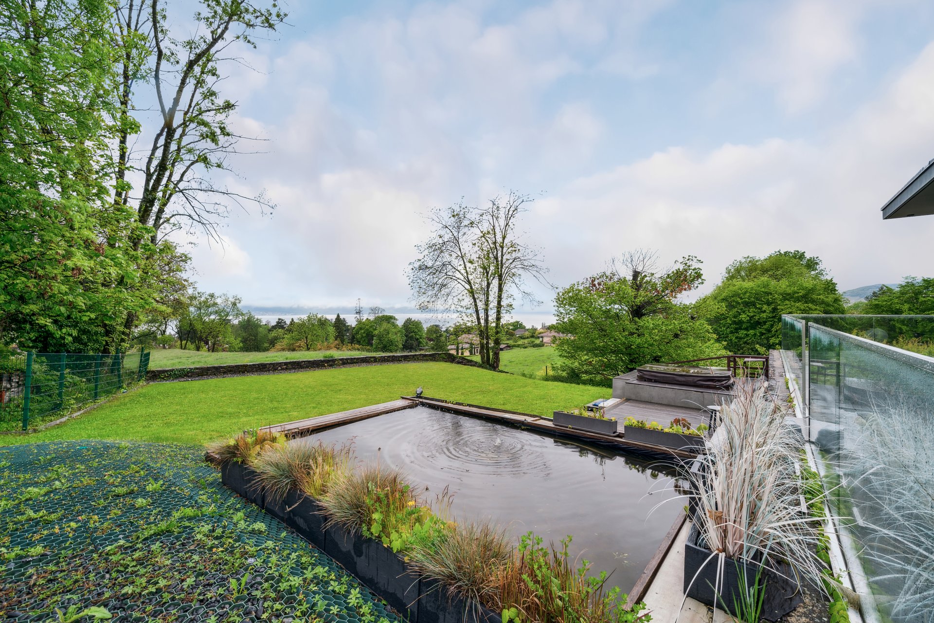 zddmrbatfn__backbone_502636-a_077_web