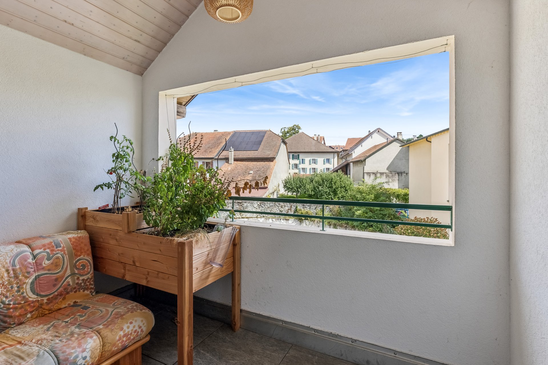 backbone_568918-a_046_web_2025-09-09-073818