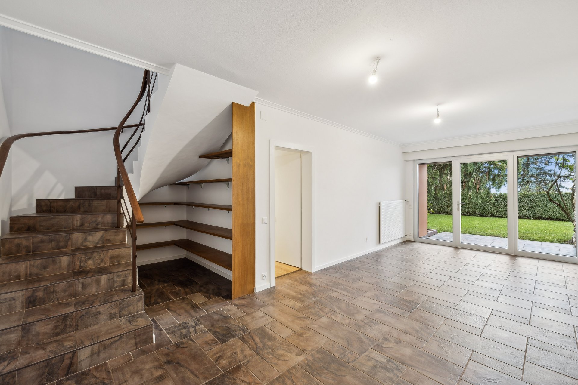 backbone_587769-a_022_web_2025-12-04-123234