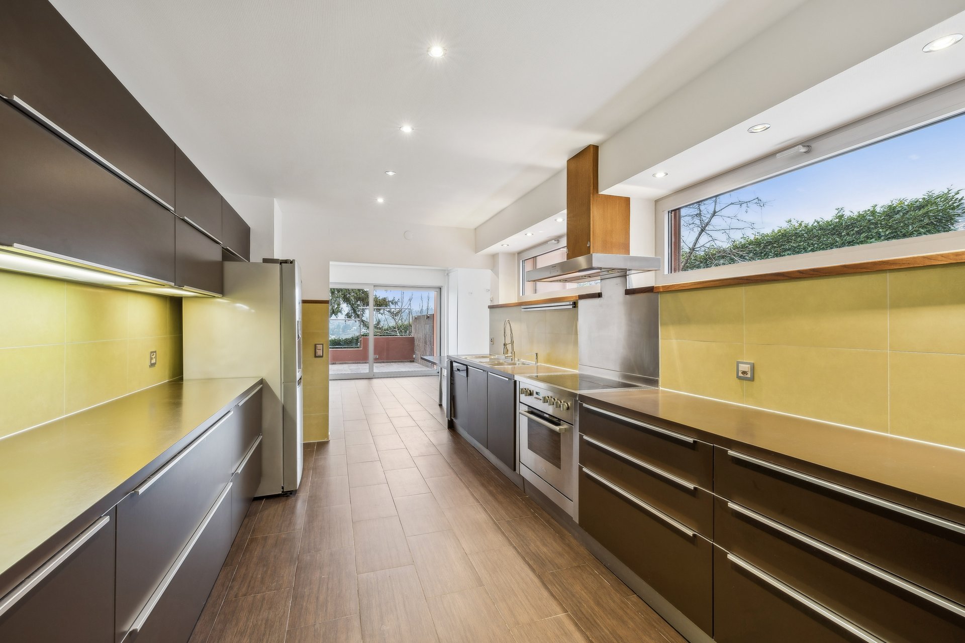 backbone_587769-a_043_web_2025-12-04-123234