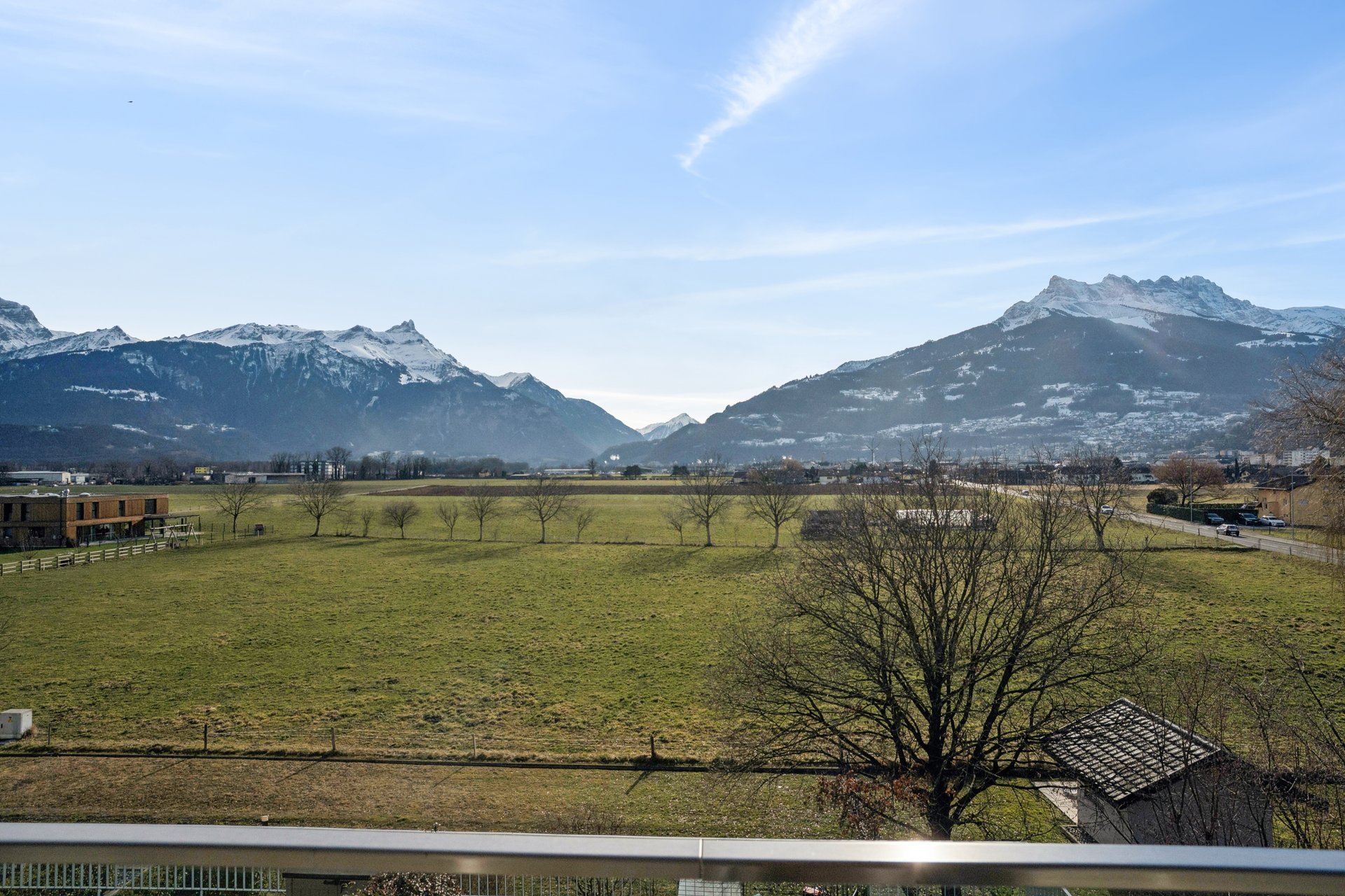 backbone_592166-A_017_WEB