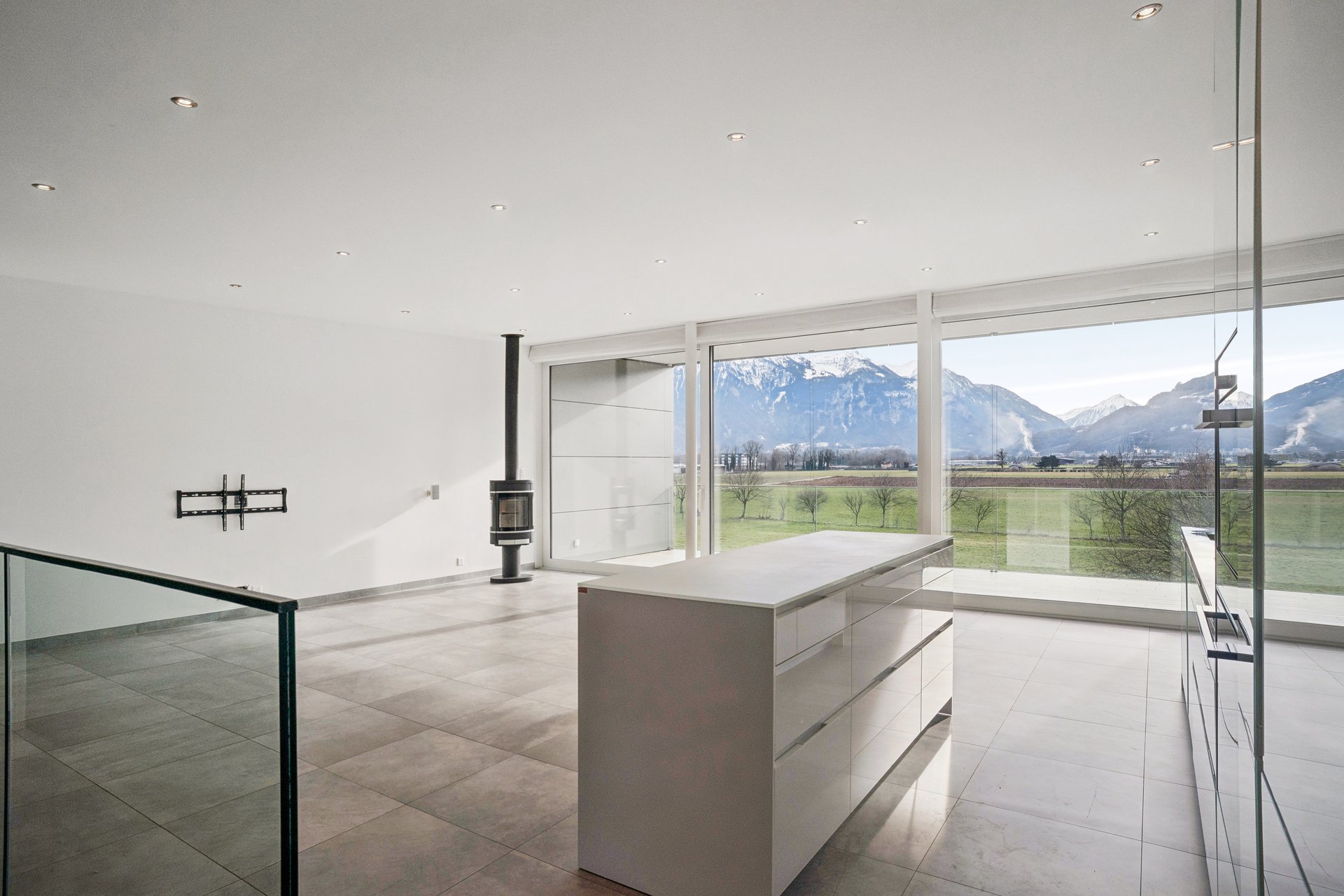 backbone_592166-A_047_WEB