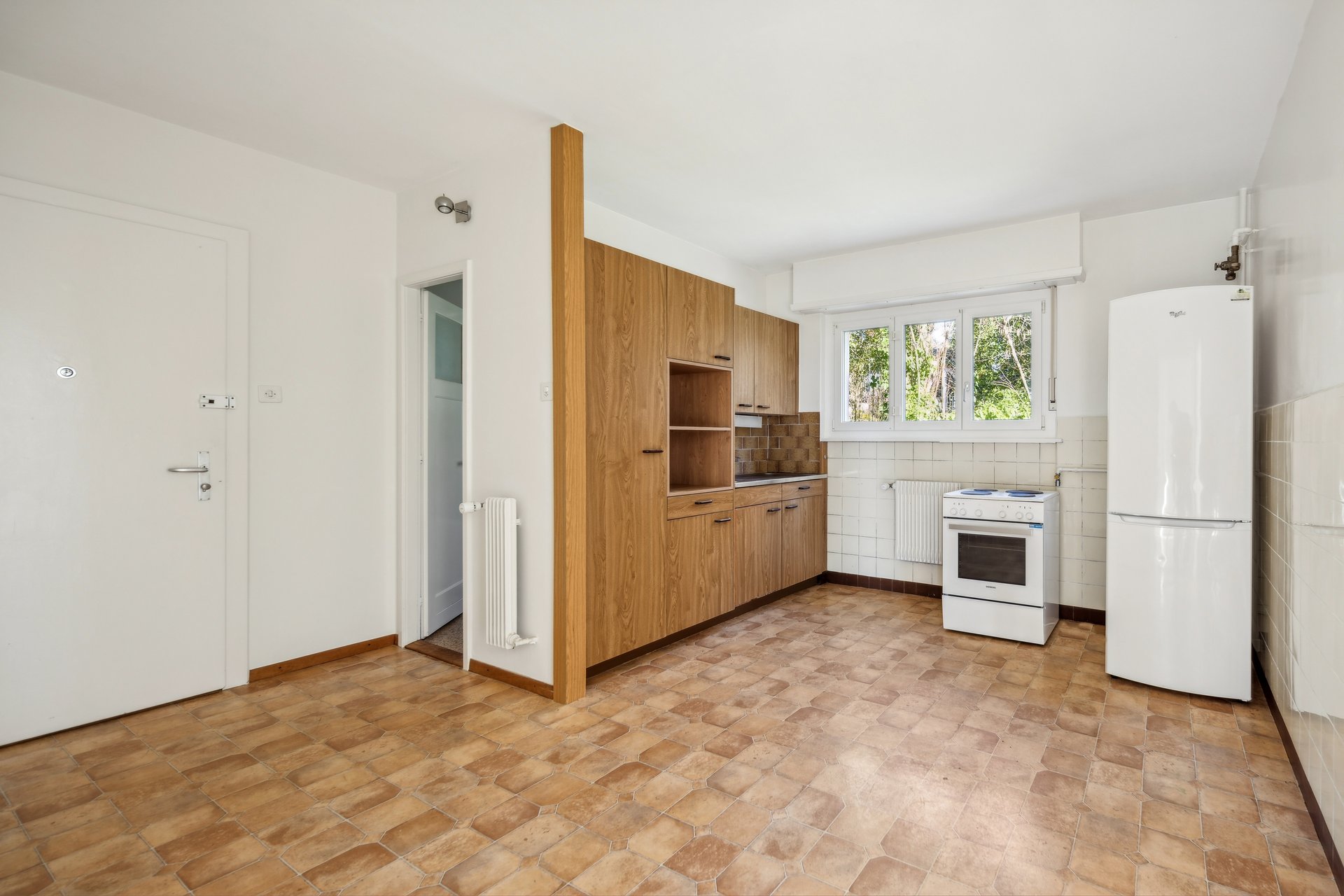 600954-A-backbonephoto-015