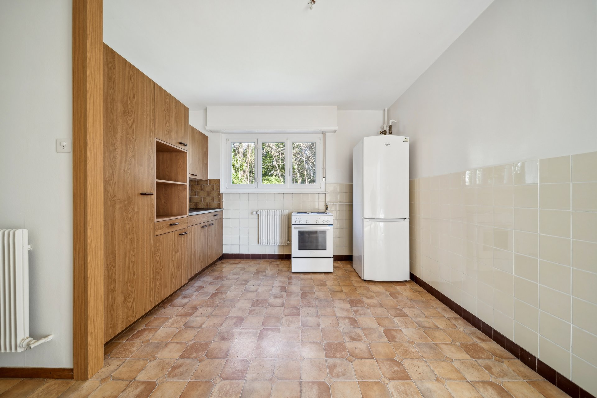 600954-A-backbonephoto-030