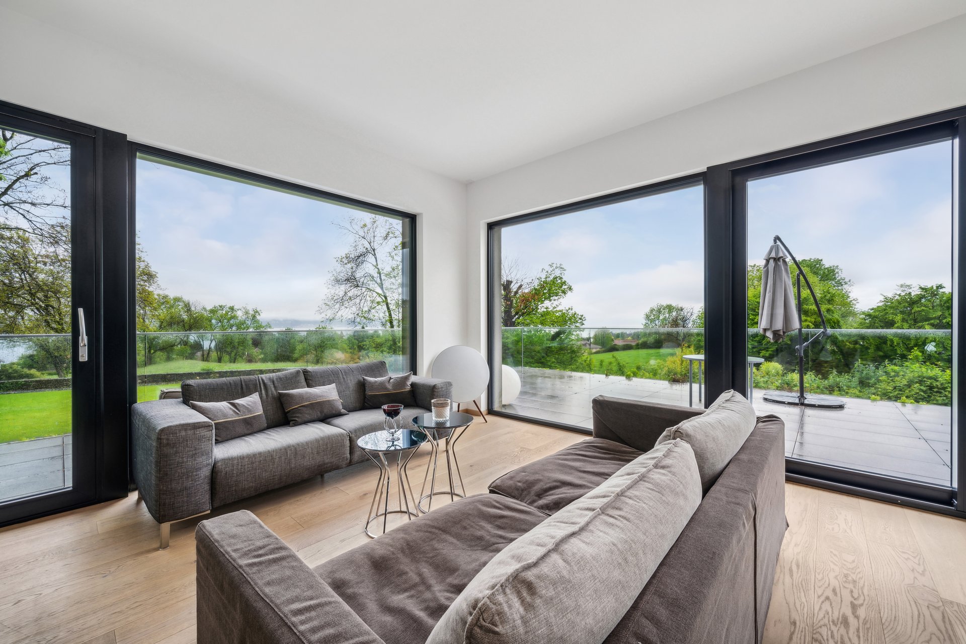 vkyiyhjsle__backbone_502636-a_062_web