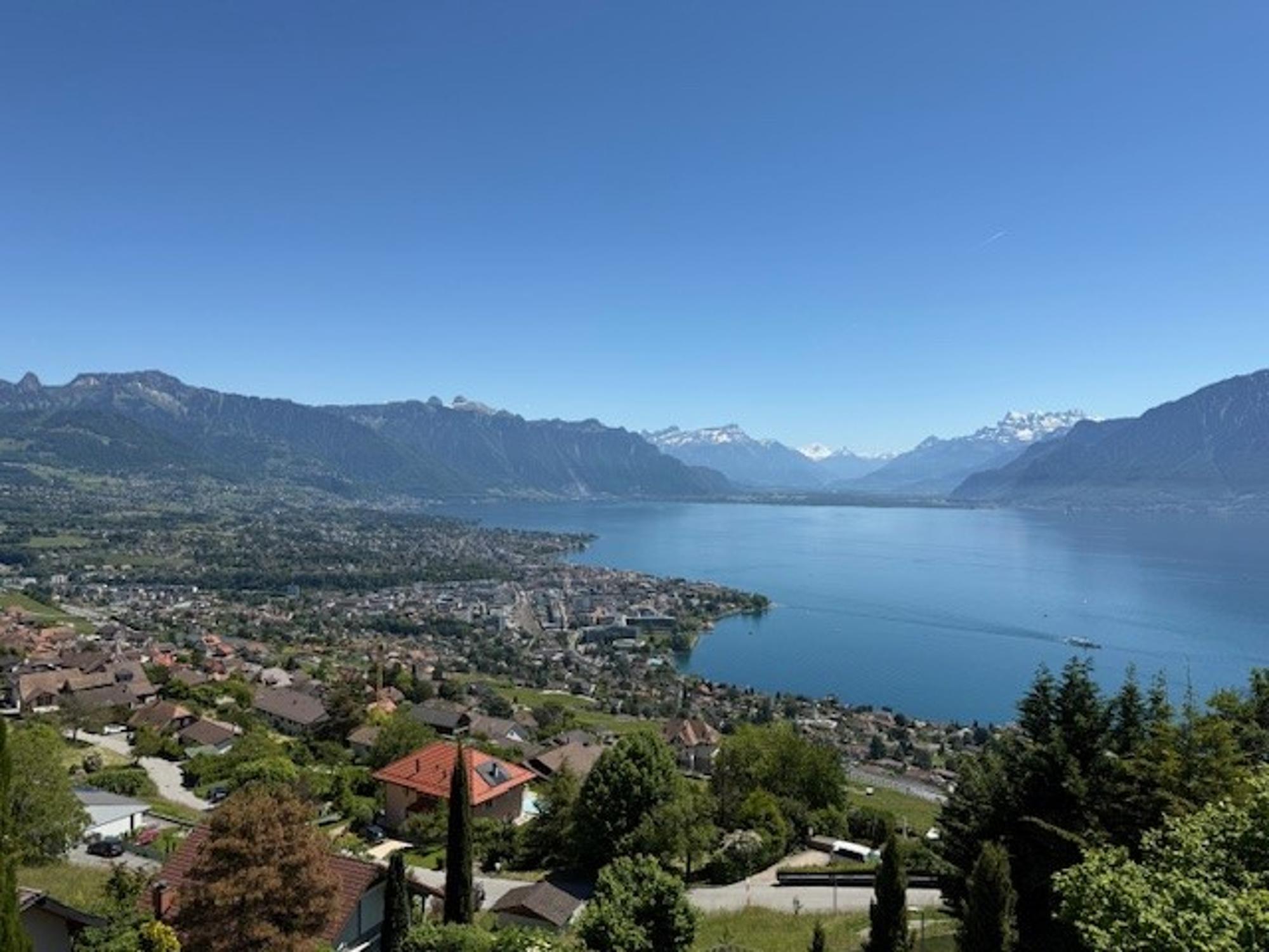 52abc2e914764047ed861110752466a8