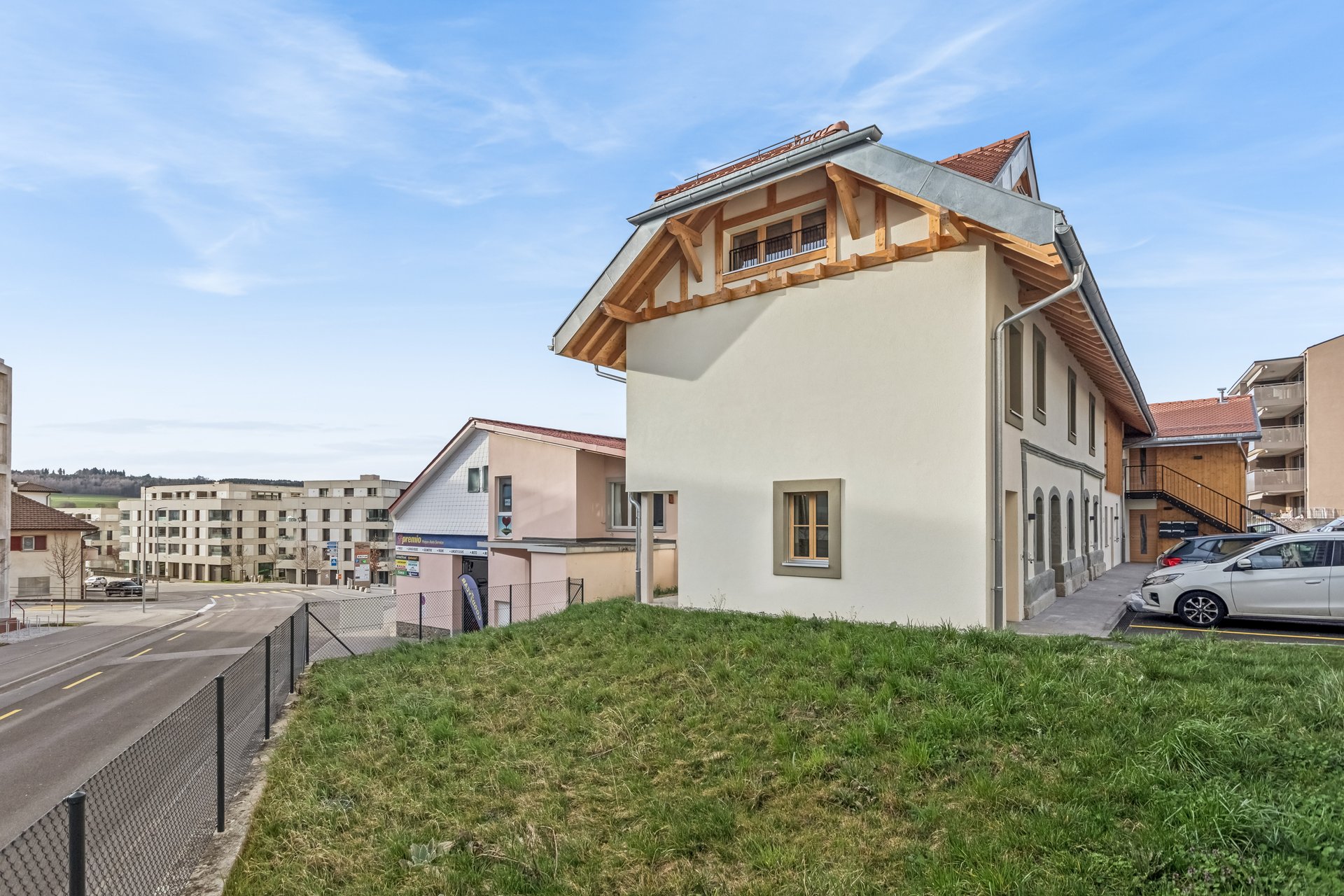 605976-A-backbonephoto-034