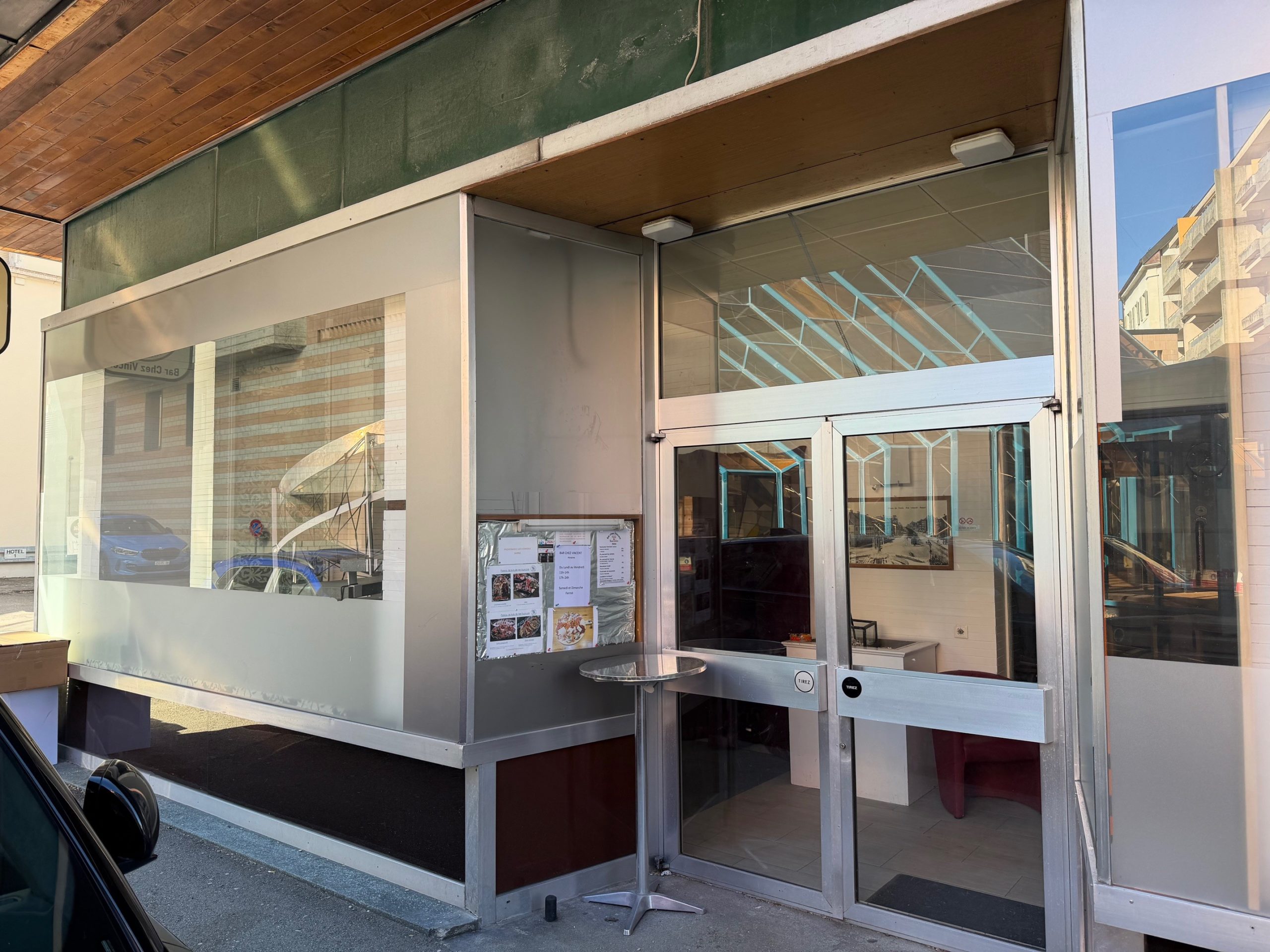 Photo_facade_2_cafe-restaurant