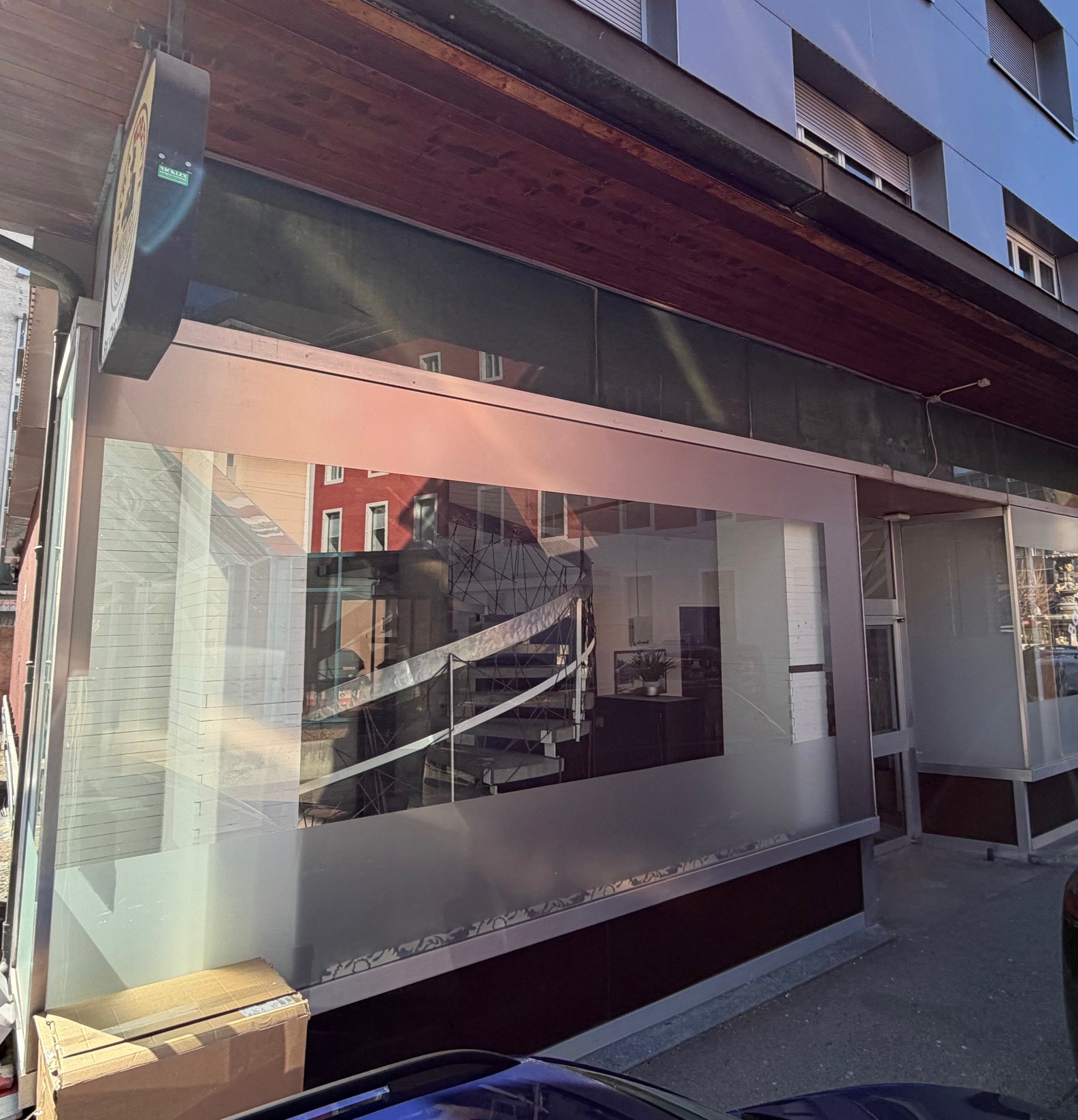 Photo_facade_cafe-restaurant