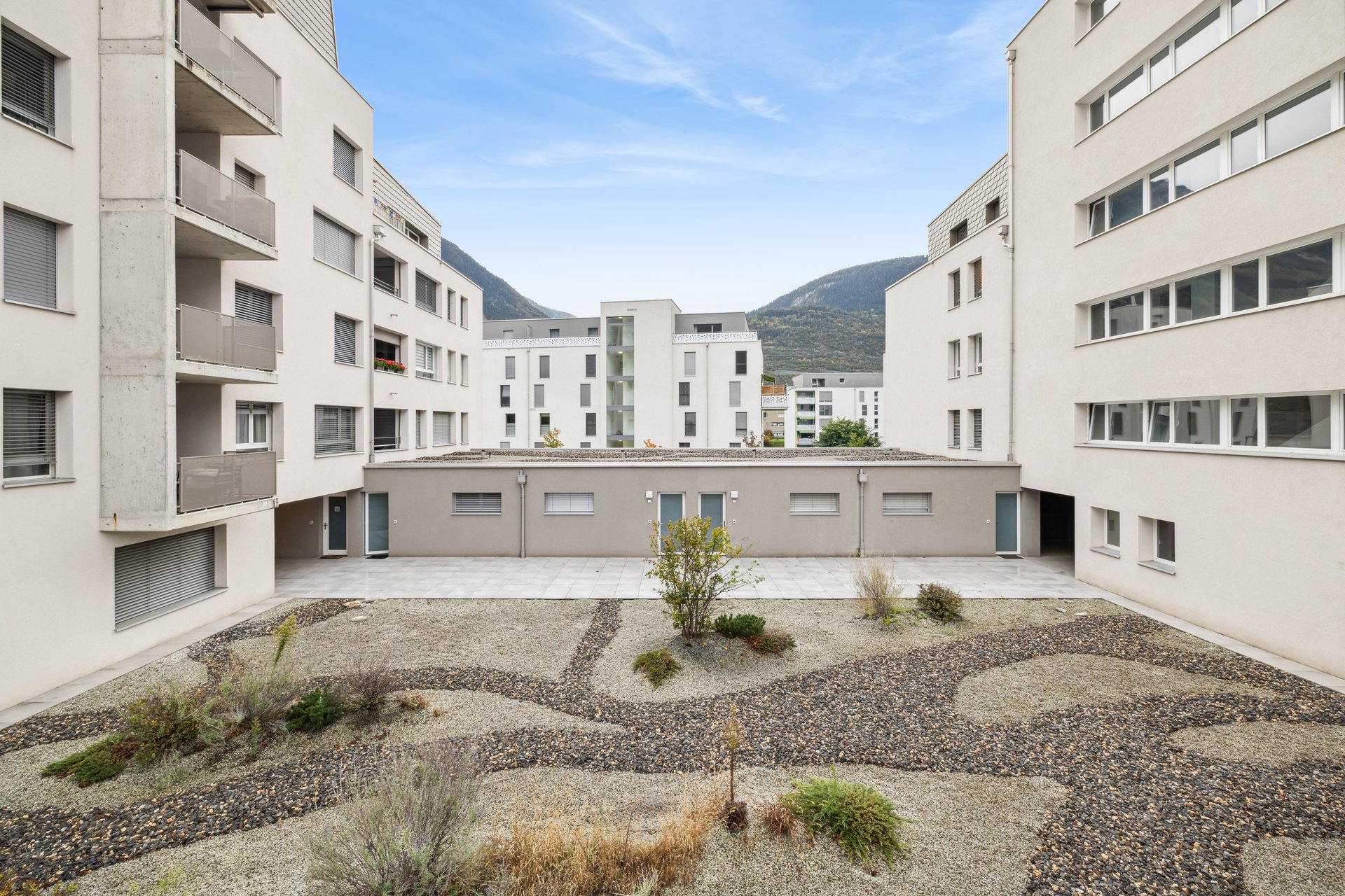 eyprmvswmy__backbone_515632-a_046_web