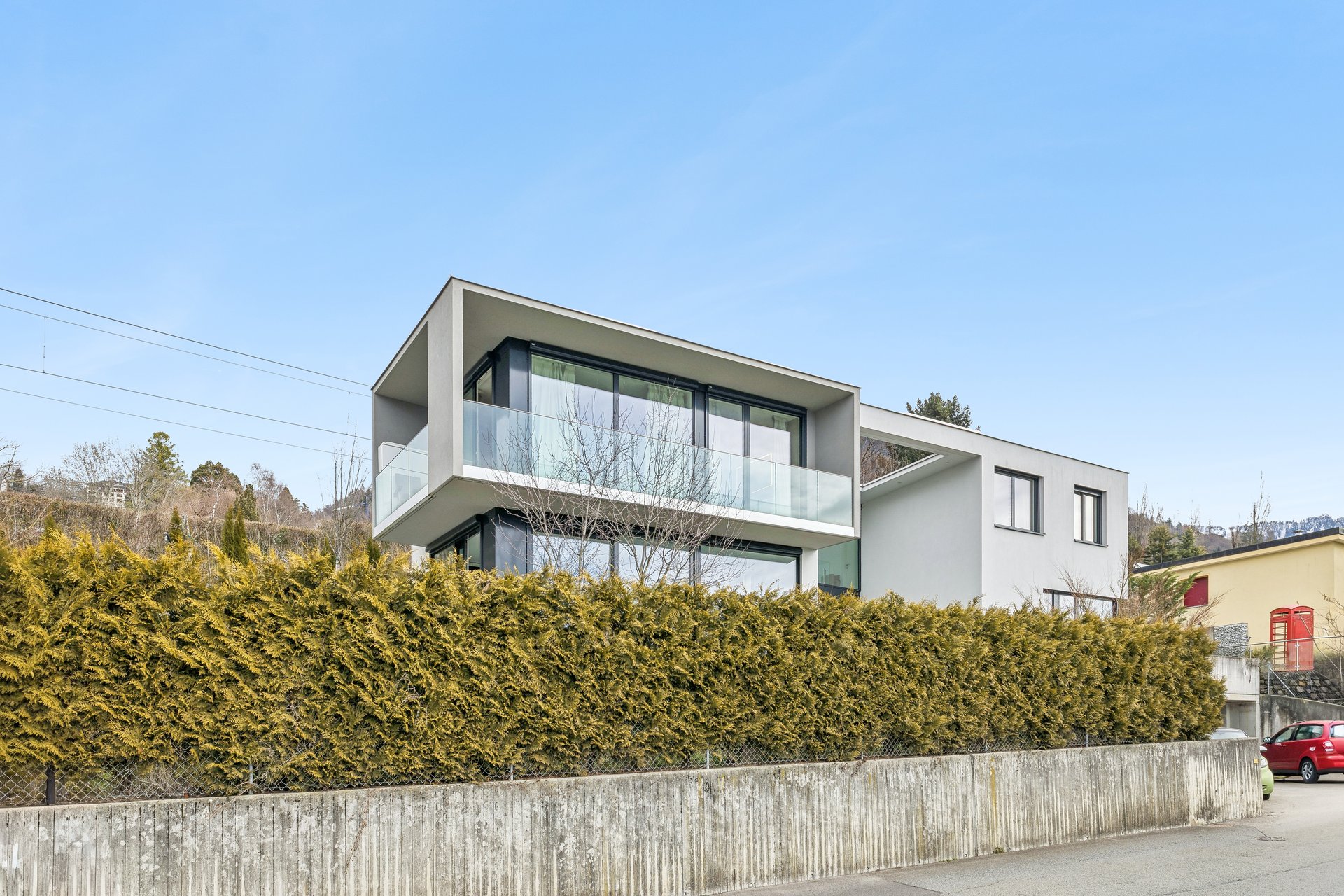 Villa d’exception aux lignes pures et minimalistes avec vue panoramique