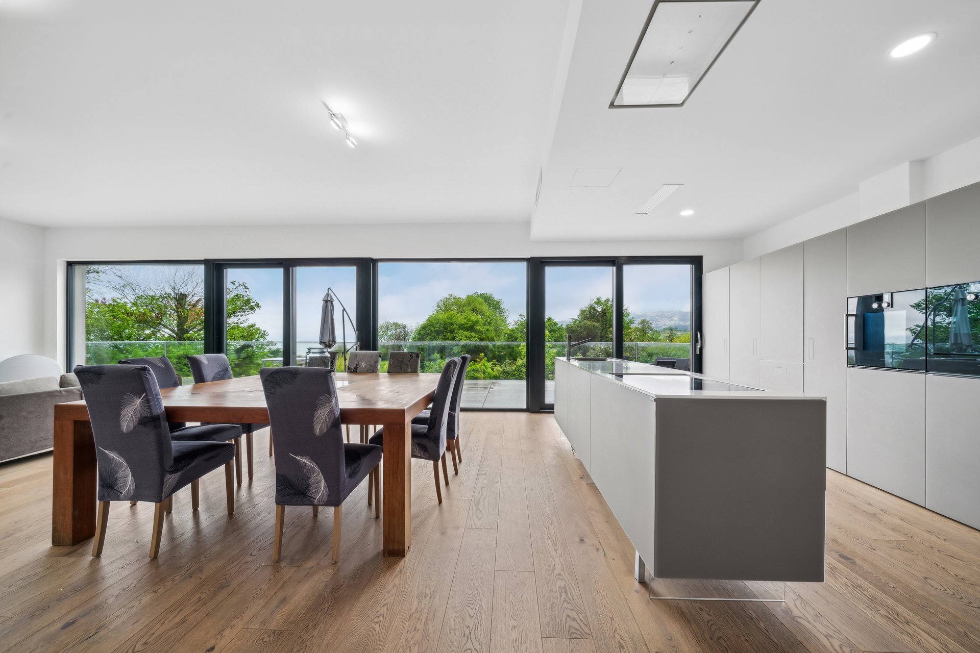 ntnjwurcfx__backbone_502636-a_127_web