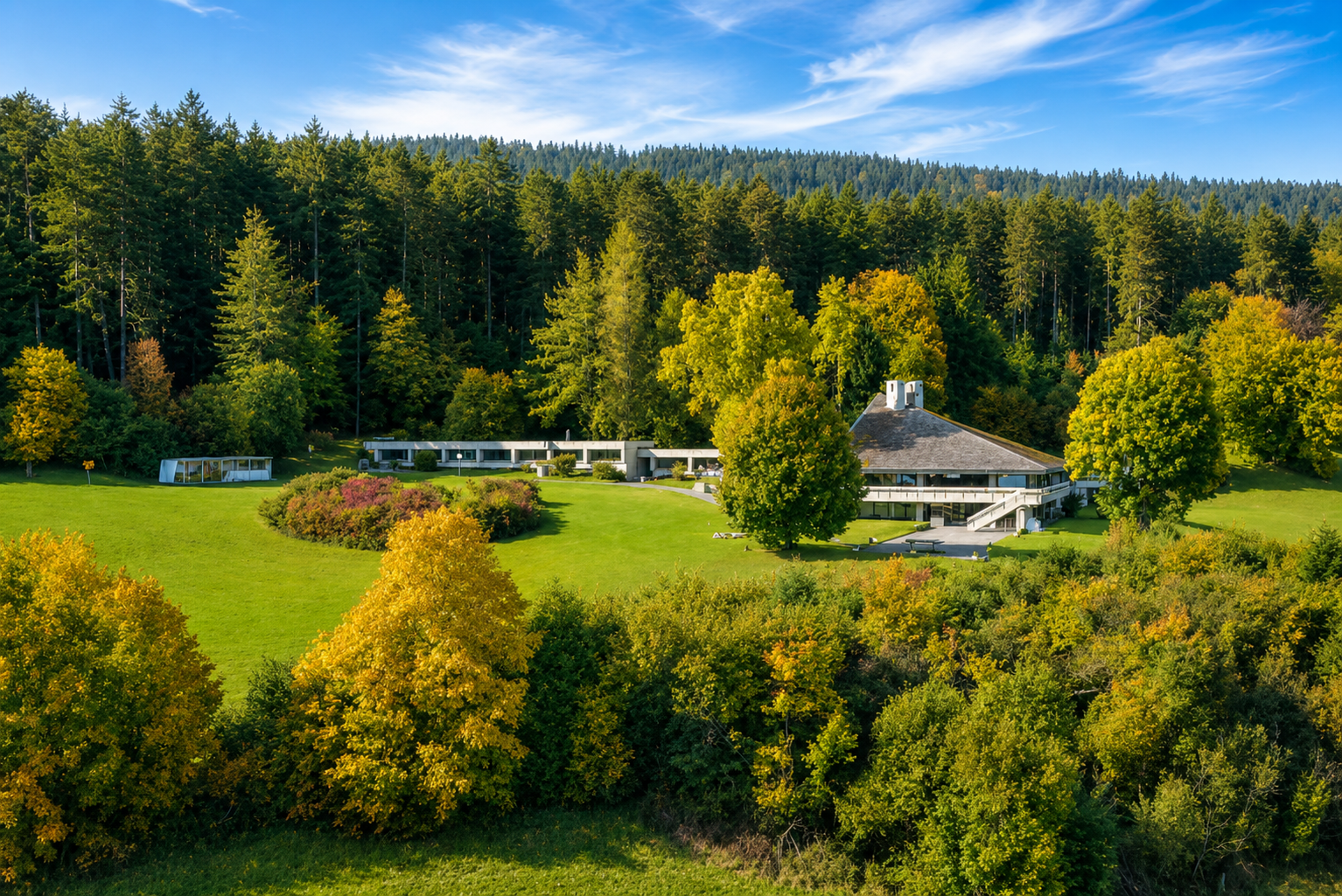Property Photo - Havre de tranquillité verdoyant avec vue panoramique sur le lac de Neuchâtel