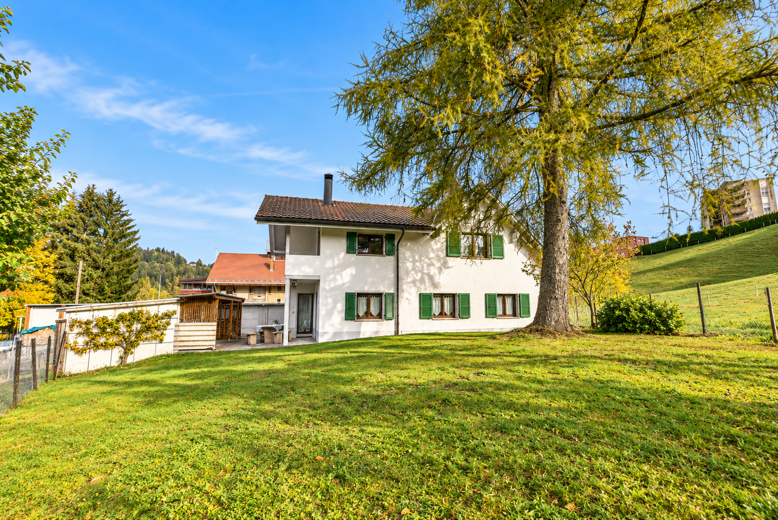 Maison individuelle de 5.5 pièces avec grand jardin au Locle - Photo de présentation